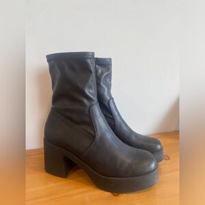 STEVE MADDEN platform KLAYTON booties LIKE NEW